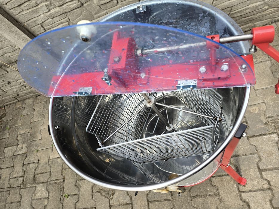 Центрофуга, вана и още неща