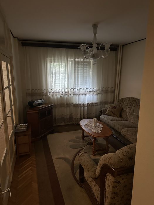 Apartament 3 camere-De Inchiriat