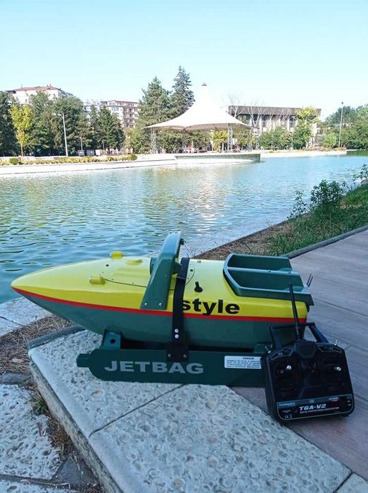 Лодка за захранка