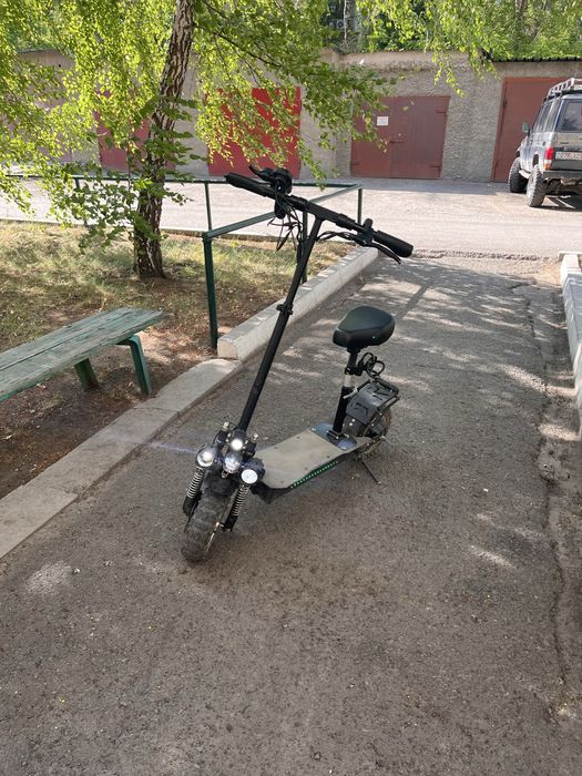 Электросасокат Kugoo m5