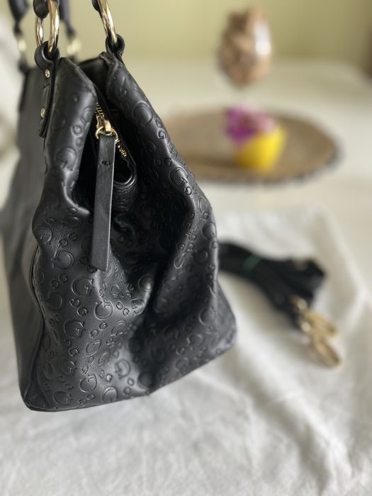 Чанта Guess мека кожа