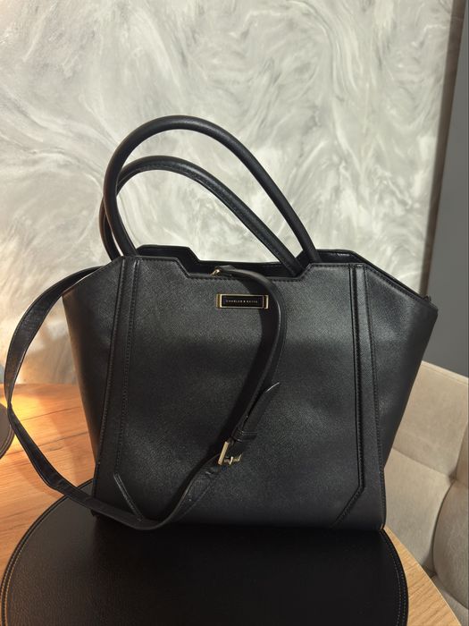 Сумка Charles & Keith с ручками и длинным ремнем