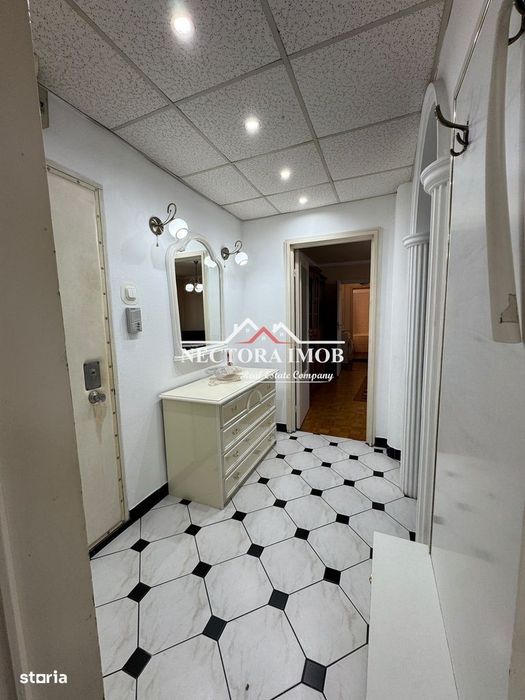 NECTORA IMOB-Apartament 3 camere, Blvd. G. Magheru, Etaj 3/4, CENTRAL