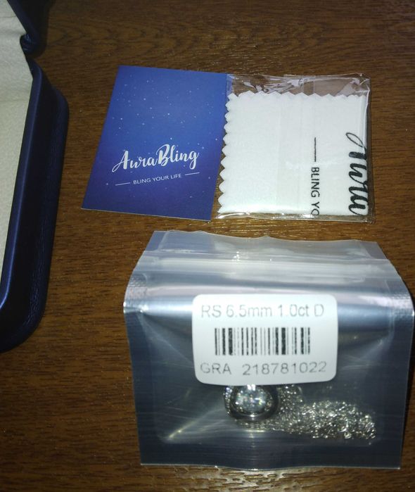 Сребърно колие Аура Блинд