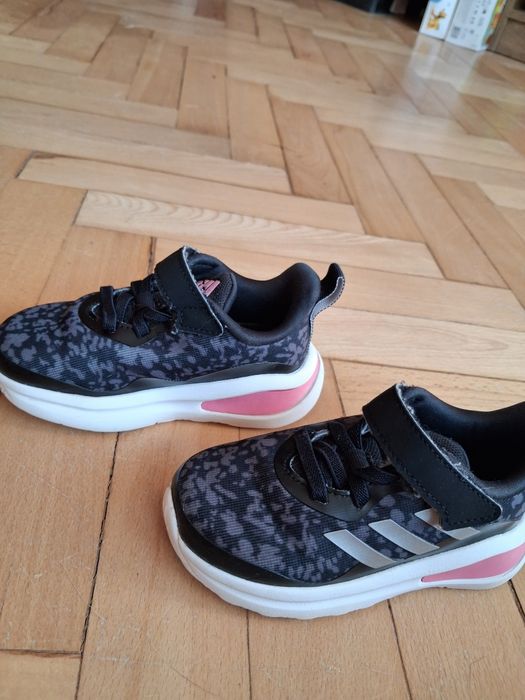 Маратонки Adidas