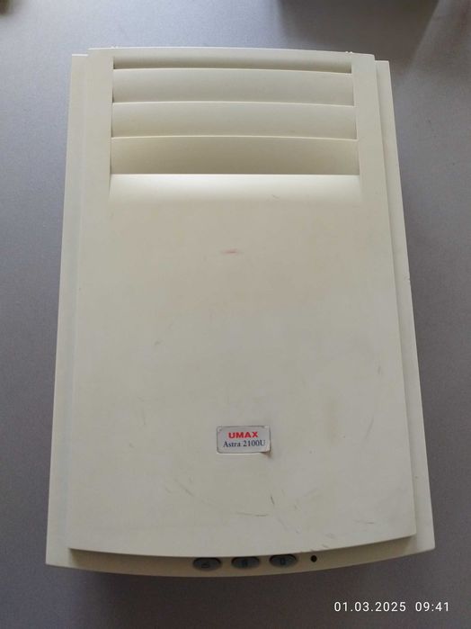 Скенер UMAX Astra 2100U