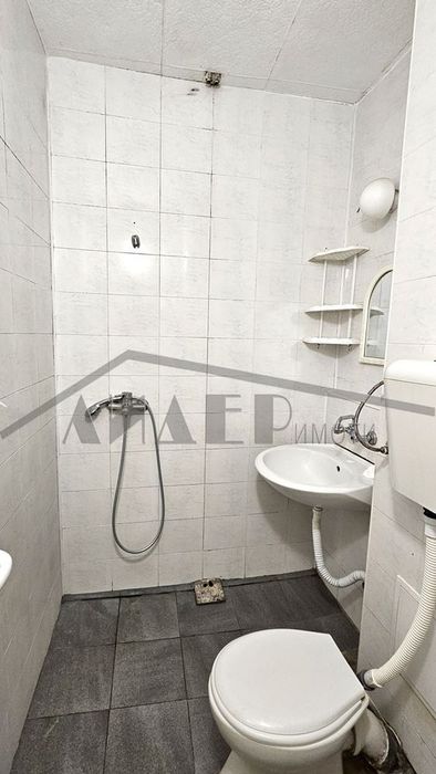 Обзаведена боксониера в кв. Тракия