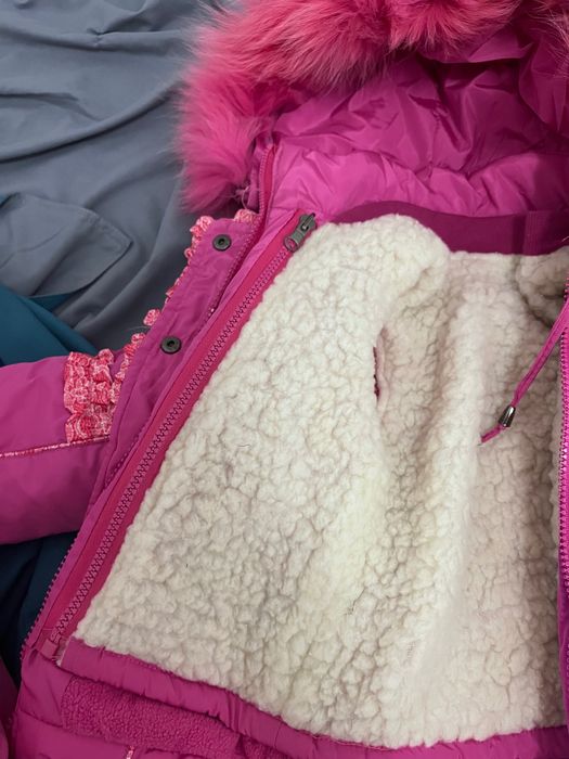 продам новую куртку для девочки