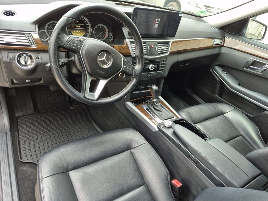 Mercedes-Benz E200 W212 | impecabila | revopsita total