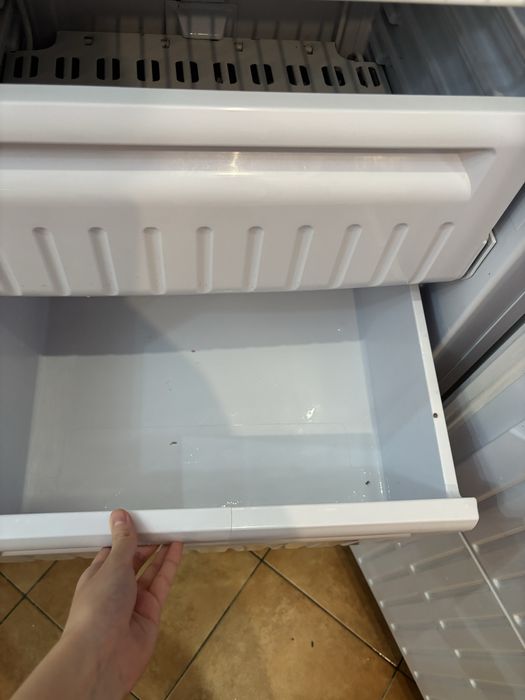 Продам морозильник 7 секции