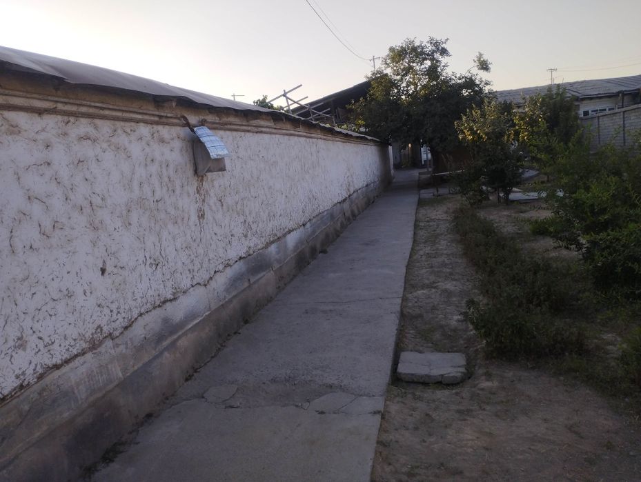 Uy sotiladi yer hisobida