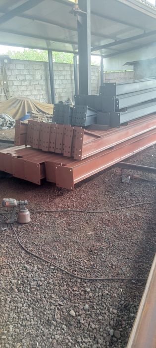 Structurii hale metalice pe stoc