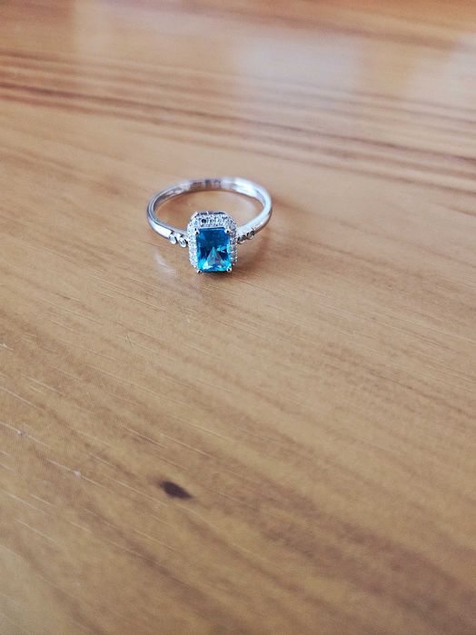 Пръстен, 14k бяло злато с естествени диаманти,  IGI сертификат