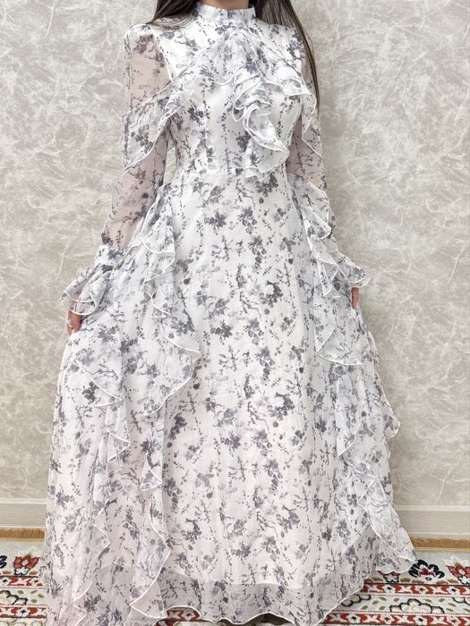 Платье продается