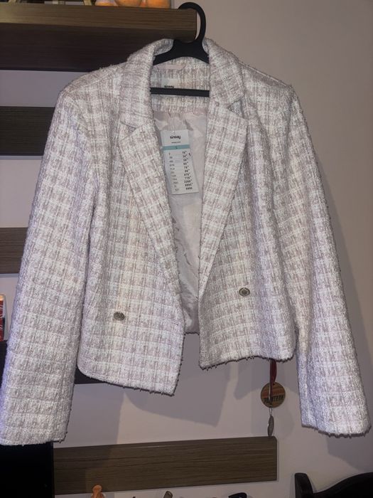 Дамско елегантно сако ново с етикета