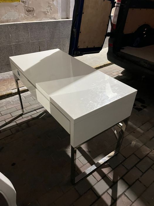 Birou alb stare buna