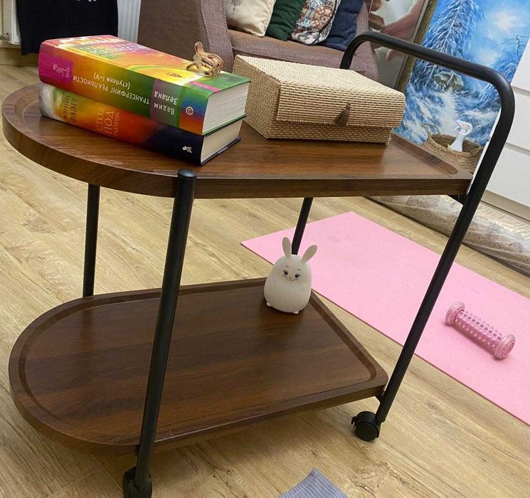 прикроватный столик