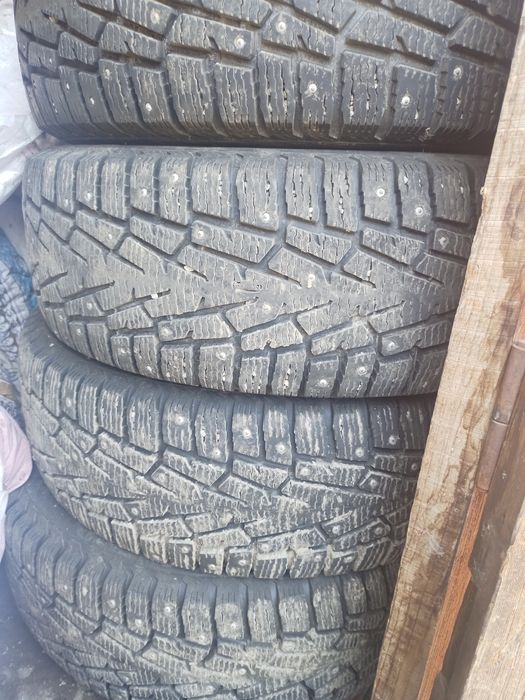 Продам резину зима шипованая