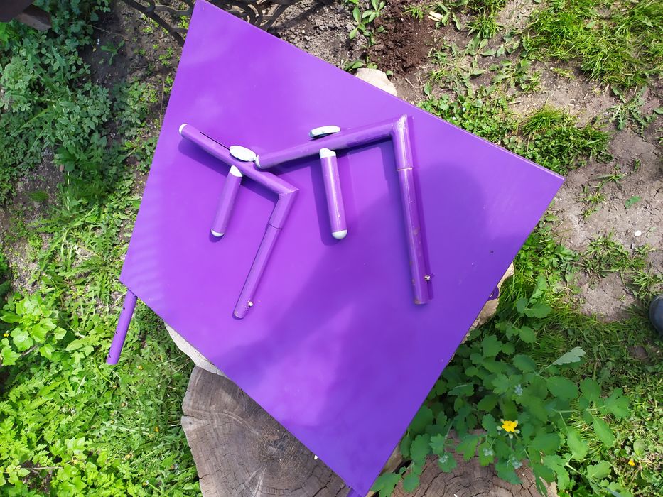 Столик навесной и дверь