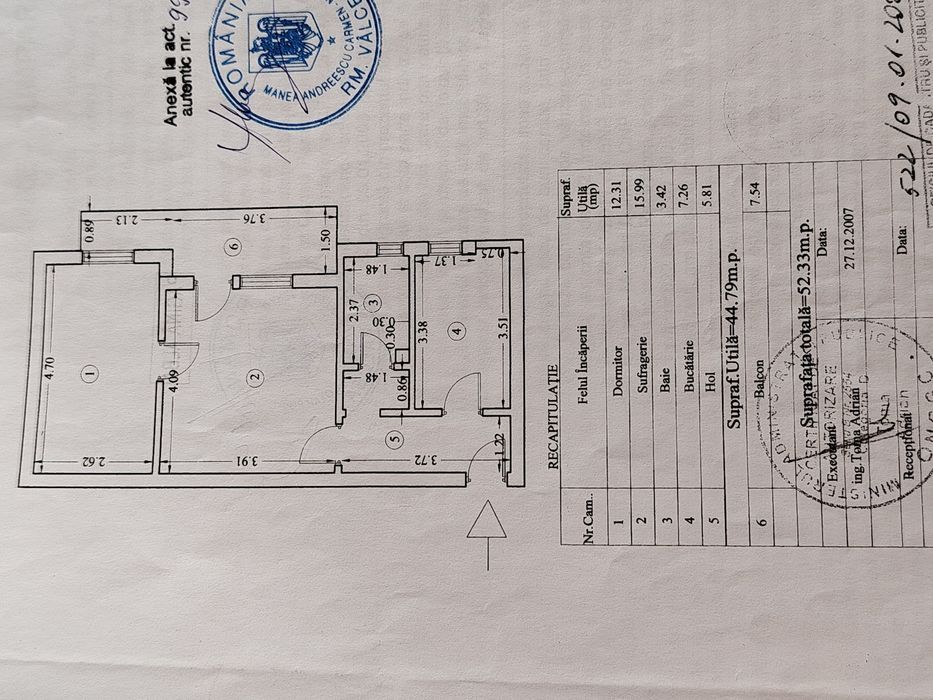 Vând apartament cu doua camere