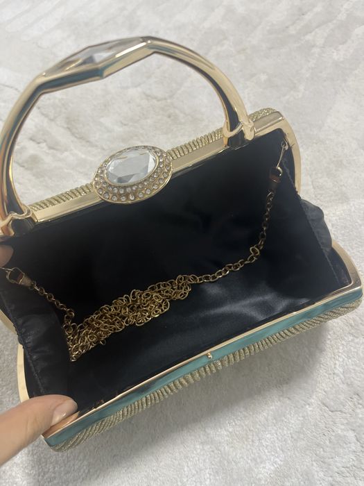 Продам клатч, очень хорошего качества