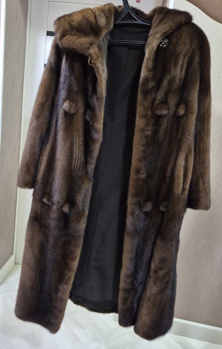 Продам норковую шубу