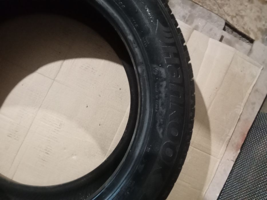 Продам шины б/у 215/55/17