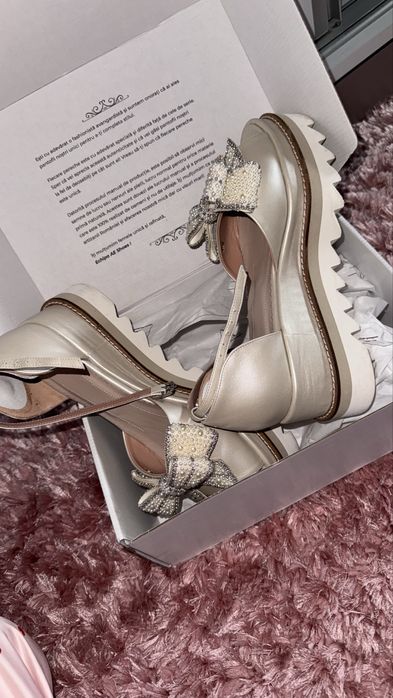 Sandale de piele Aeshoes