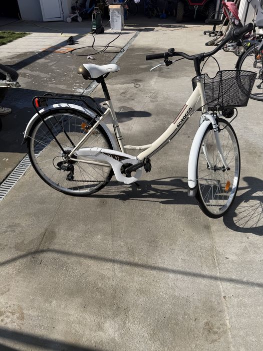 Vand bicicleta de dama in stare impecabila!!!