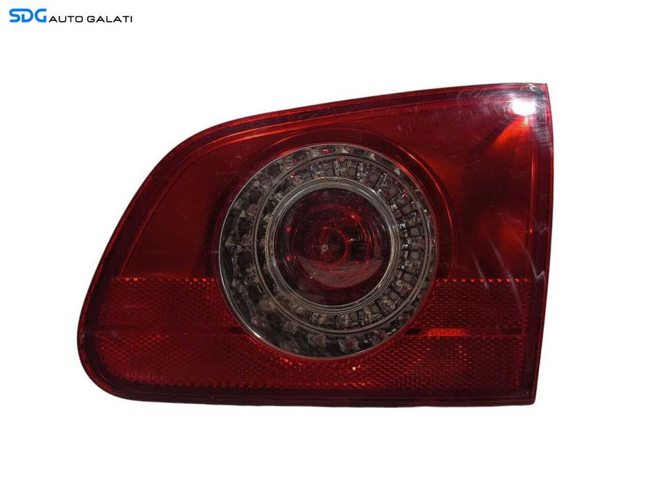 Stop Lampa Tripla Dreapta de pe Haion Haion Portbagaj Volkswagen Passat B6 2005 - 2010 Cod 3C9945094A [L6674]