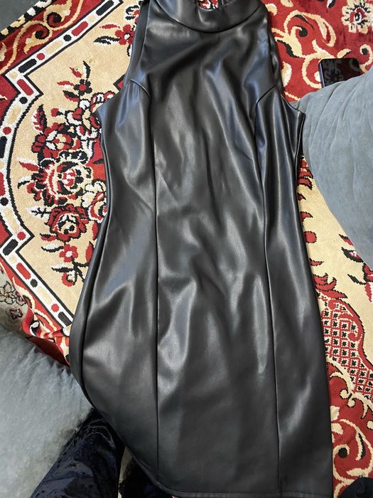 Продам платье кожа