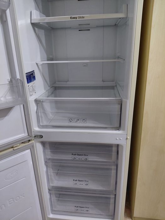 Продам холодильник Самсунг
