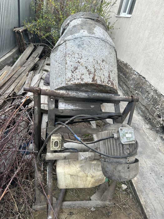 Продам бетономешалку