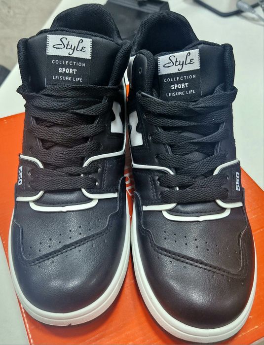 Кроссовки 37-38  размер