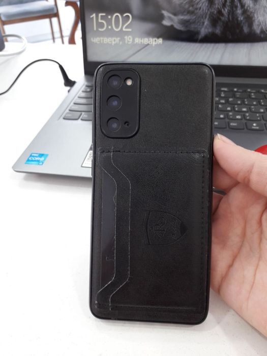 Смартфон Самсунг S20