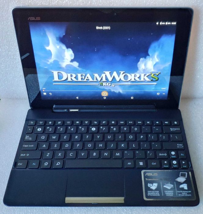 Детски таблет - ASUS Transformer TF300T + Клавиатура: YouTubeKids/игри