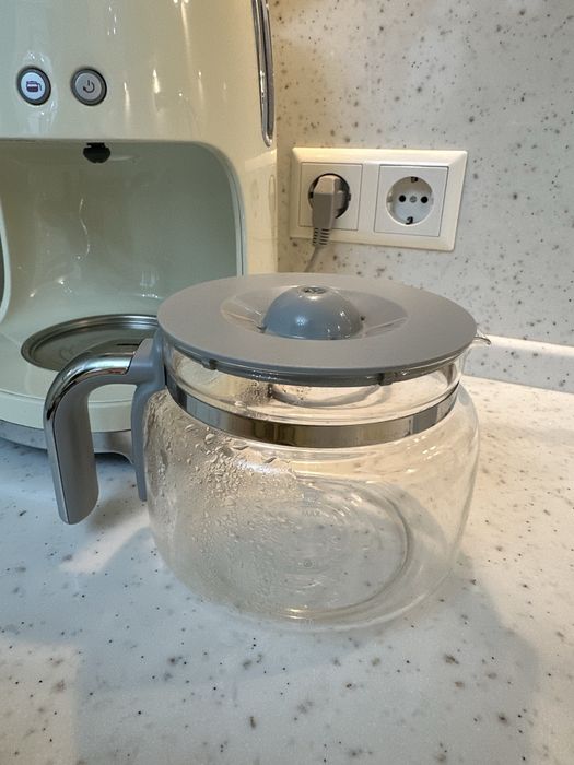Кофеварка Smeg капельная