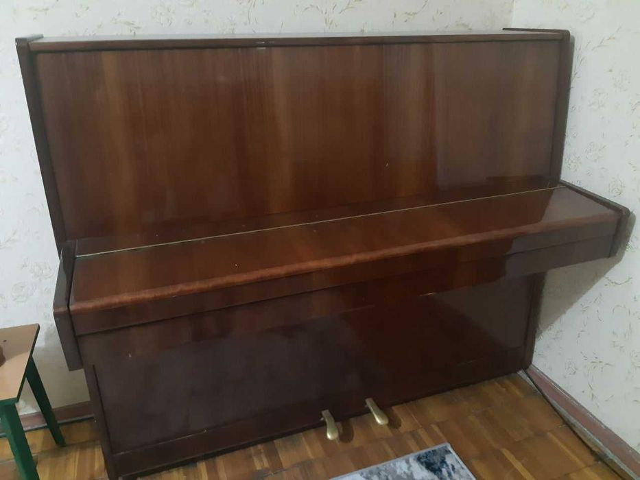 Пианино Беларусь Срочно продаётся