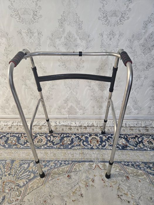 Костыли и ходунки