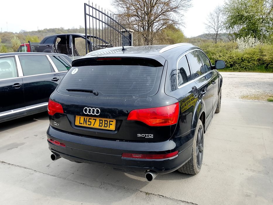 Audi Q7 Audi Q7 3.0 TDI , BUG мотор 233 к.с. 20 броя на части.