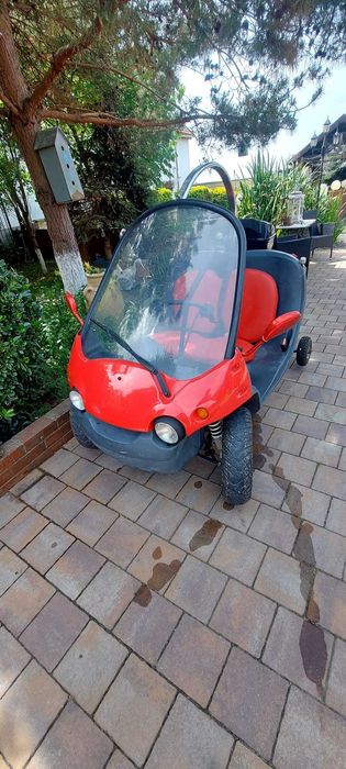 Vand motociclu cu 3 roti