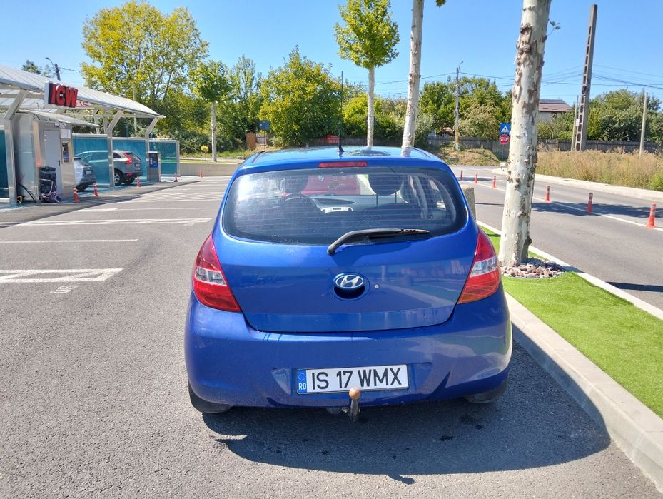 Vând Hyundai i20