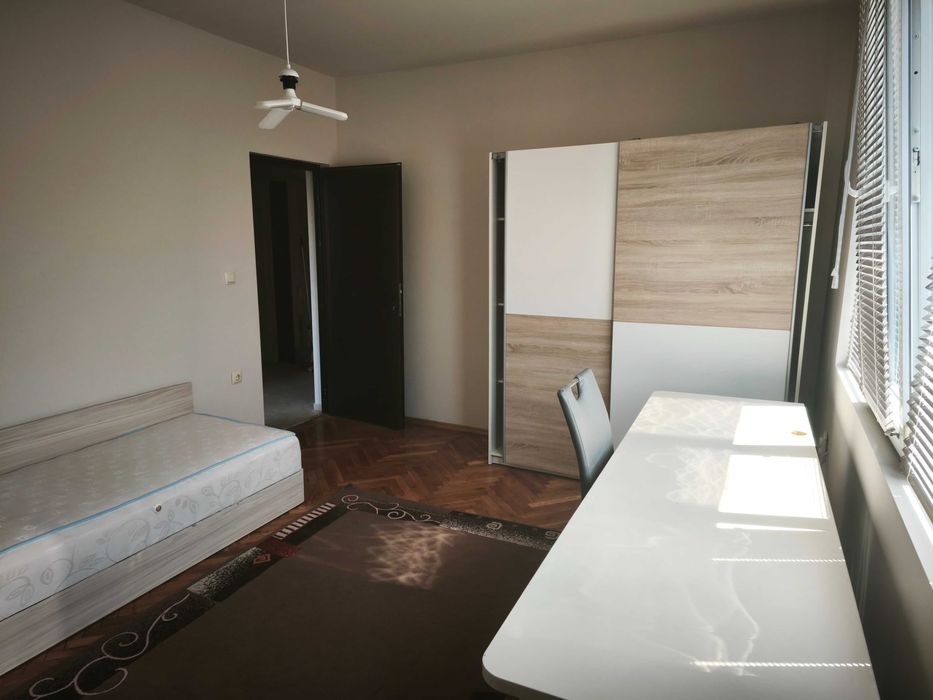 Дава се под наем Тристаен апартамент в Варна, Чайка - 70 кв.м за 700 € - Снимка #11