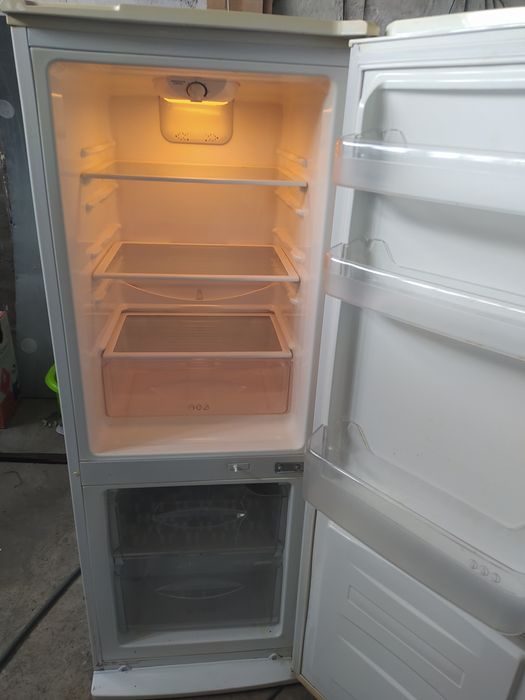 Продам холодильник LG