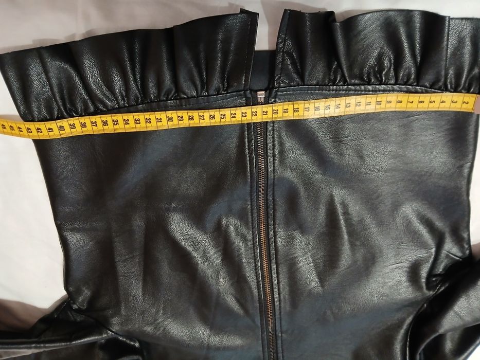 Costum imitație de piele de calitate,negru