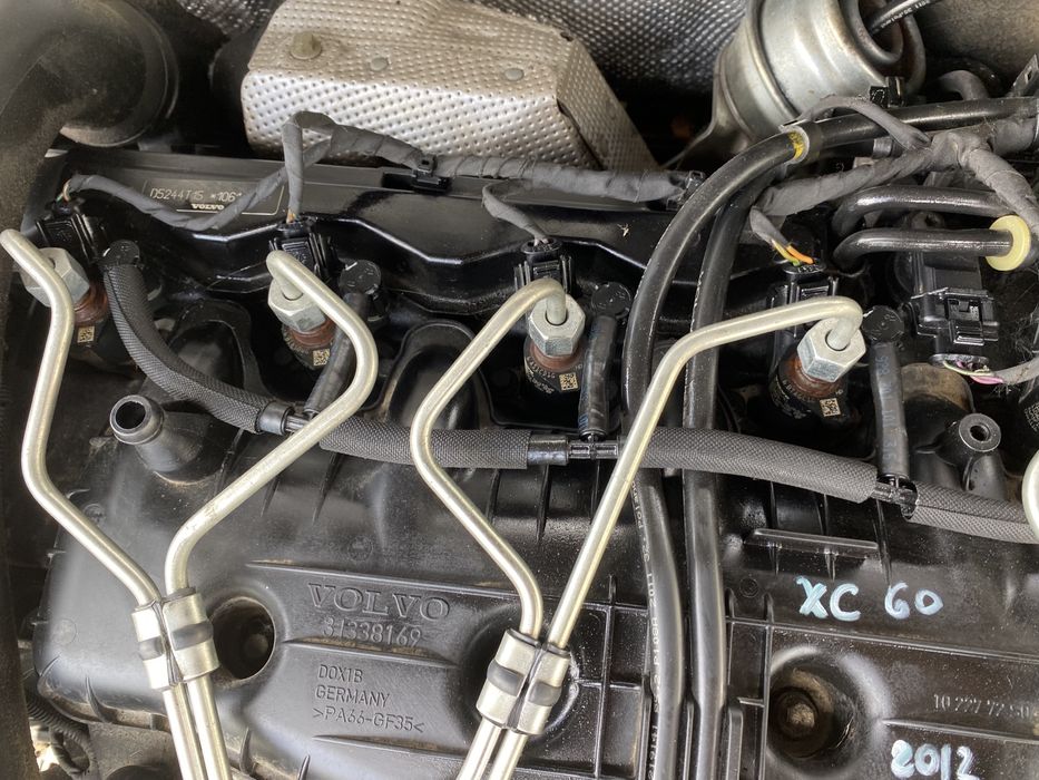 Injectoare Volvo XC 60 2.4 D 2012