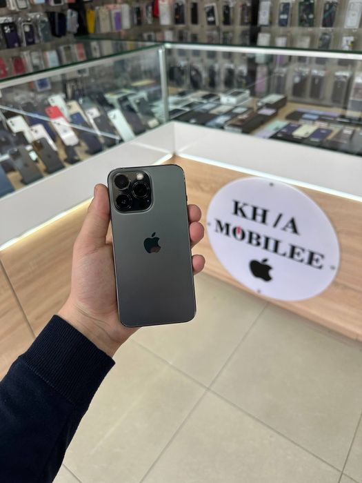 Iphone 13 pro.       .