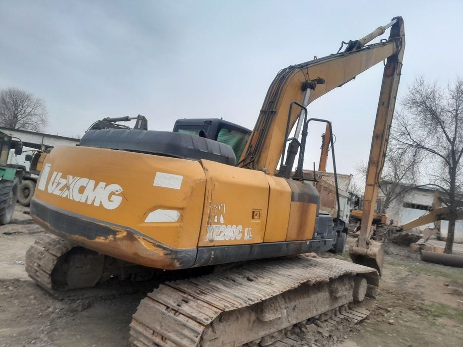 Ekskavatorlar 16 12 9m buldozer greyder va boshqa texnikalar arendaga