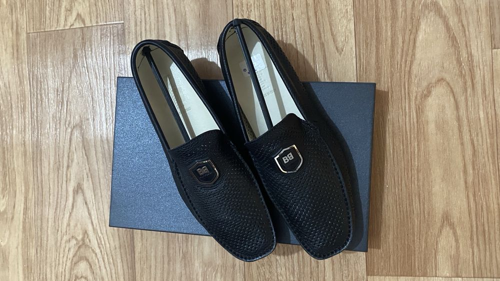 Продам обувь новый