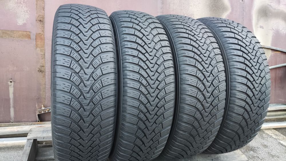 4бр. зимни гуми 195/65/15 Falken Euro winter 
dot21
7+mm
Много добро с